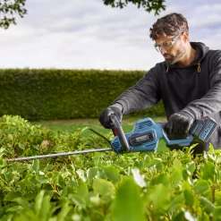 Erbauer 18V 550mm EHT18-Li - KIT Cordless Hedge Trimmer -Hozelock Shop erbauer 18v 550mm eht18 li kit cordless hedge trimmer3663602418269 01i