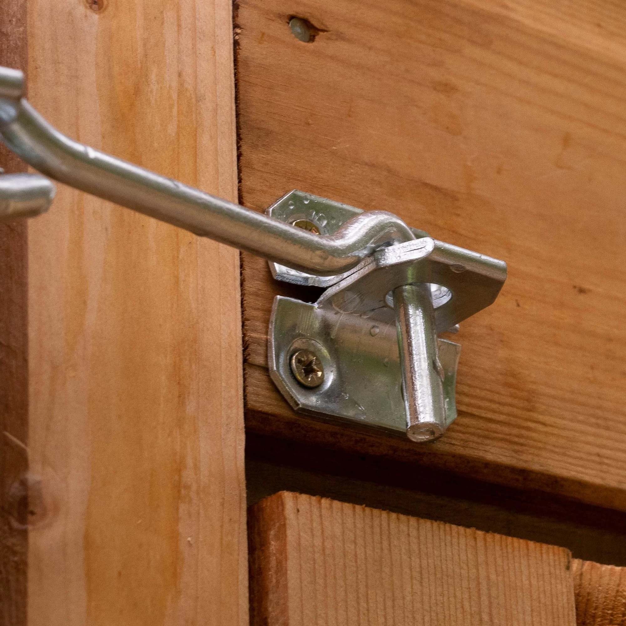 Forest Garden 6x3 ft Pent Shiplap Garden bar with Single door Forest Garden 6x3 Ft Pent Shiplap Garden Bar With Single Door -Hozelock Shop forest garden 6x3 ft pent shiplap garden bar with single door5013053184066 40c bq