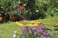 Hozelock Plus Swinging Sprinkler 11 Hozelock Plus Swinging Sprinkler -Hozelock Shop hozelock plus swinging sprinkler5010646037679 04i
