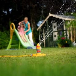 Hozelock Pro Oscillating Rotary Sprinkler -Hozelock Shop hozelock pro oscillating rotary sprinkler5010646042819 04bq