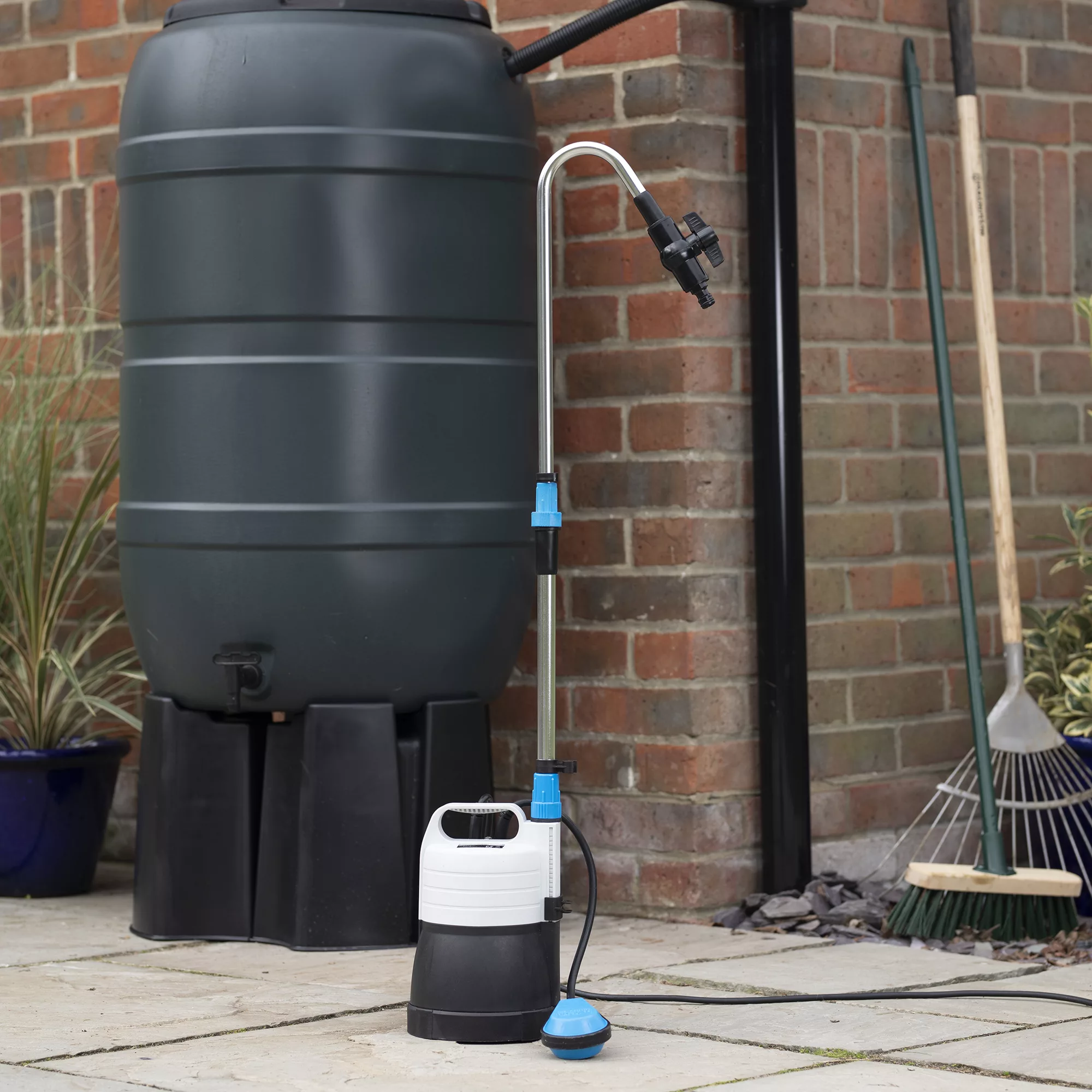 Mac Allister 400W Water butt Pump Mac Allister 400W Water Butt Pump -Hozelock Shop mac allister 400w water butt pump5059340250137 01i