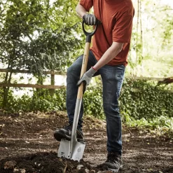 Magnusson Wooden Pointed Digging Spade 6 Magnusson Wooden Pointed Digging Spade -Hozelock Shop magnusson wooden pointed digging spade5059340086675 01i