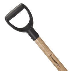 Magnusson Wooden Square D Handle Shovel -Hozelock Shop magnusson wooden square d handle shovel5059340086583 37c