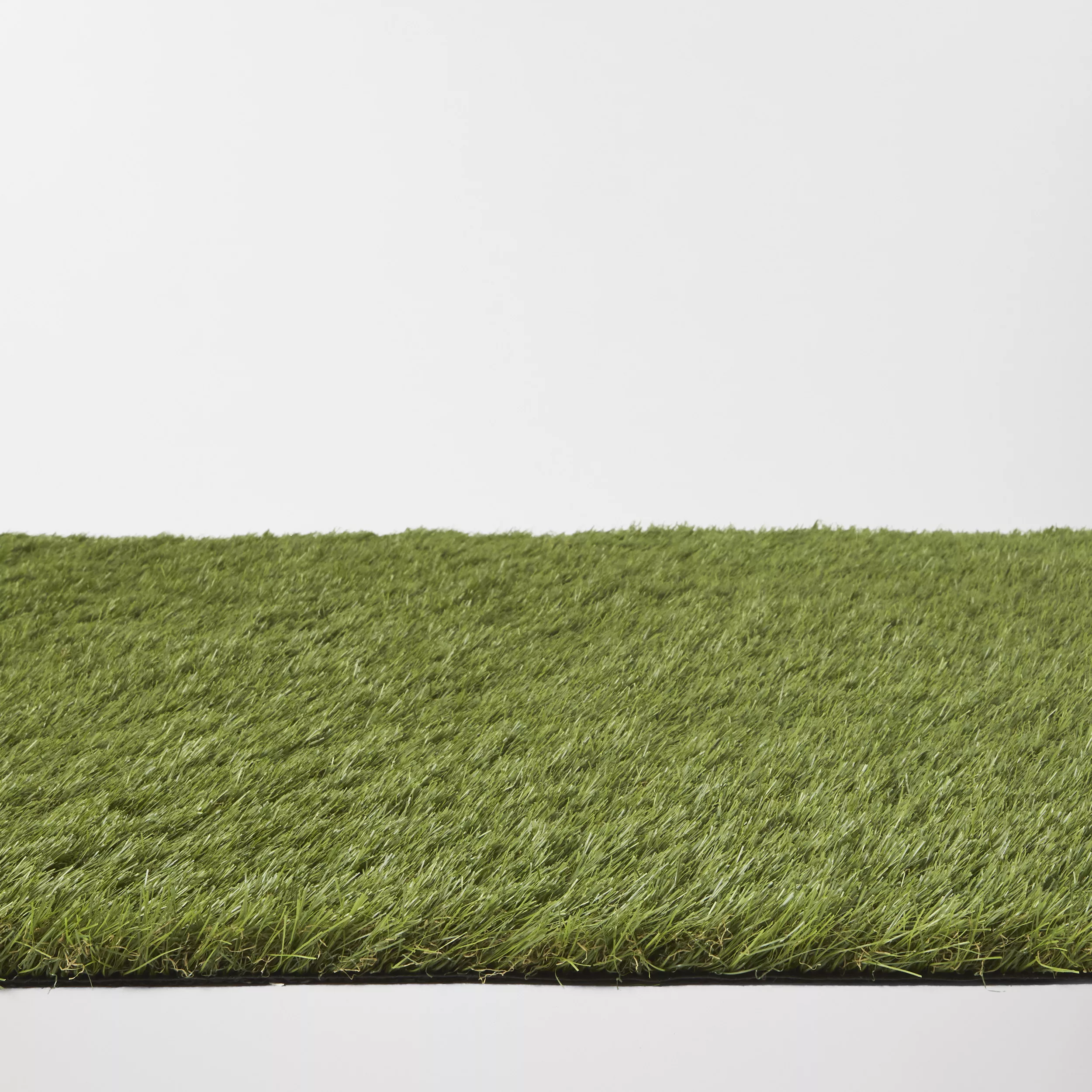 Maple High density Artificial grass (L)4m (W)2m (T)39mm Maple High Density Artificial Grass (L)4m (W)2m (T)39mm -Hozelock Shop maple high density artificial grass l 4m w 2m t 39mm3663602425281 05c
