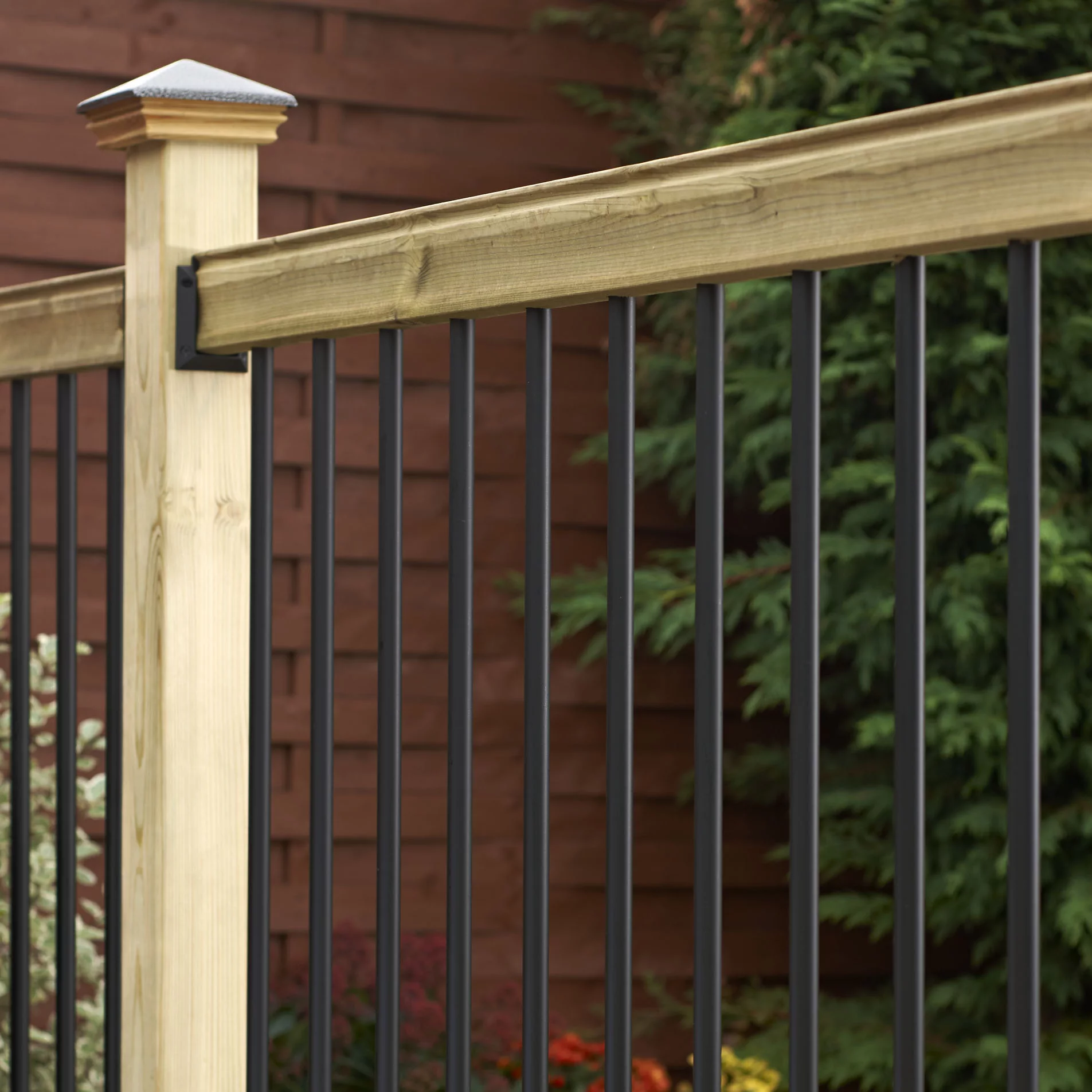 Metsä Wood Traditional Pine Decking rail kit,, 0.32m² Metsä Wood Traditional Pine Decking Rail Kit,, 0.32m² -Hozelock Shop metsa wood traditional pine decking rail kit 0 32m 5397007120721 02i bq