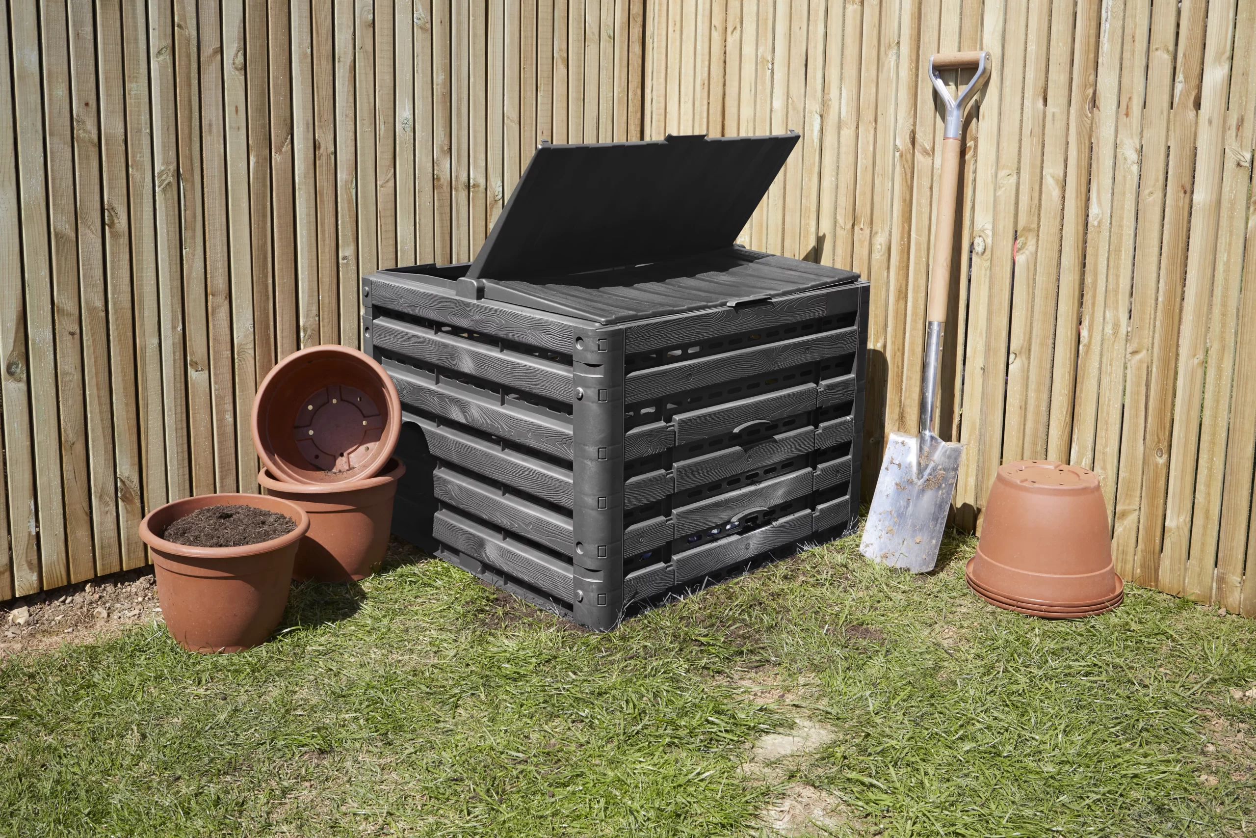 Verve Wood effect Composter 400L Verve Wood Effect Composter 400L -Hozelock Shop verve wood effect composter 400l5063022039118 03i 1 scaled